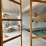 Riva 4*
