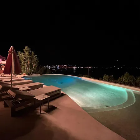 Riva Hotel 4*