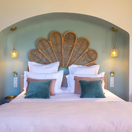 Riva Hotel